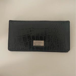 Kenneth Cole black alligator skin textured wallet